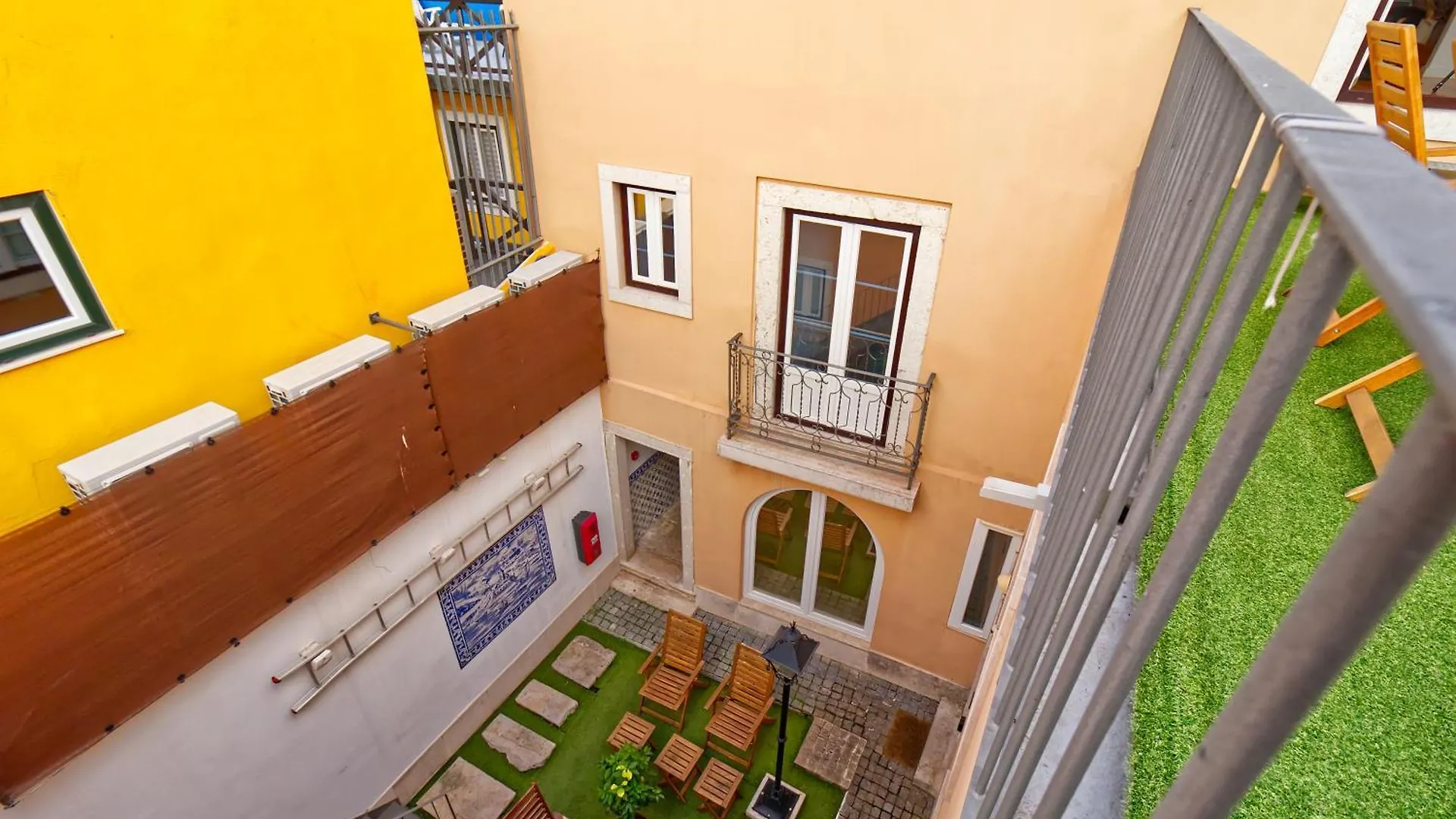 Loft In The Center Apartment Lisbon