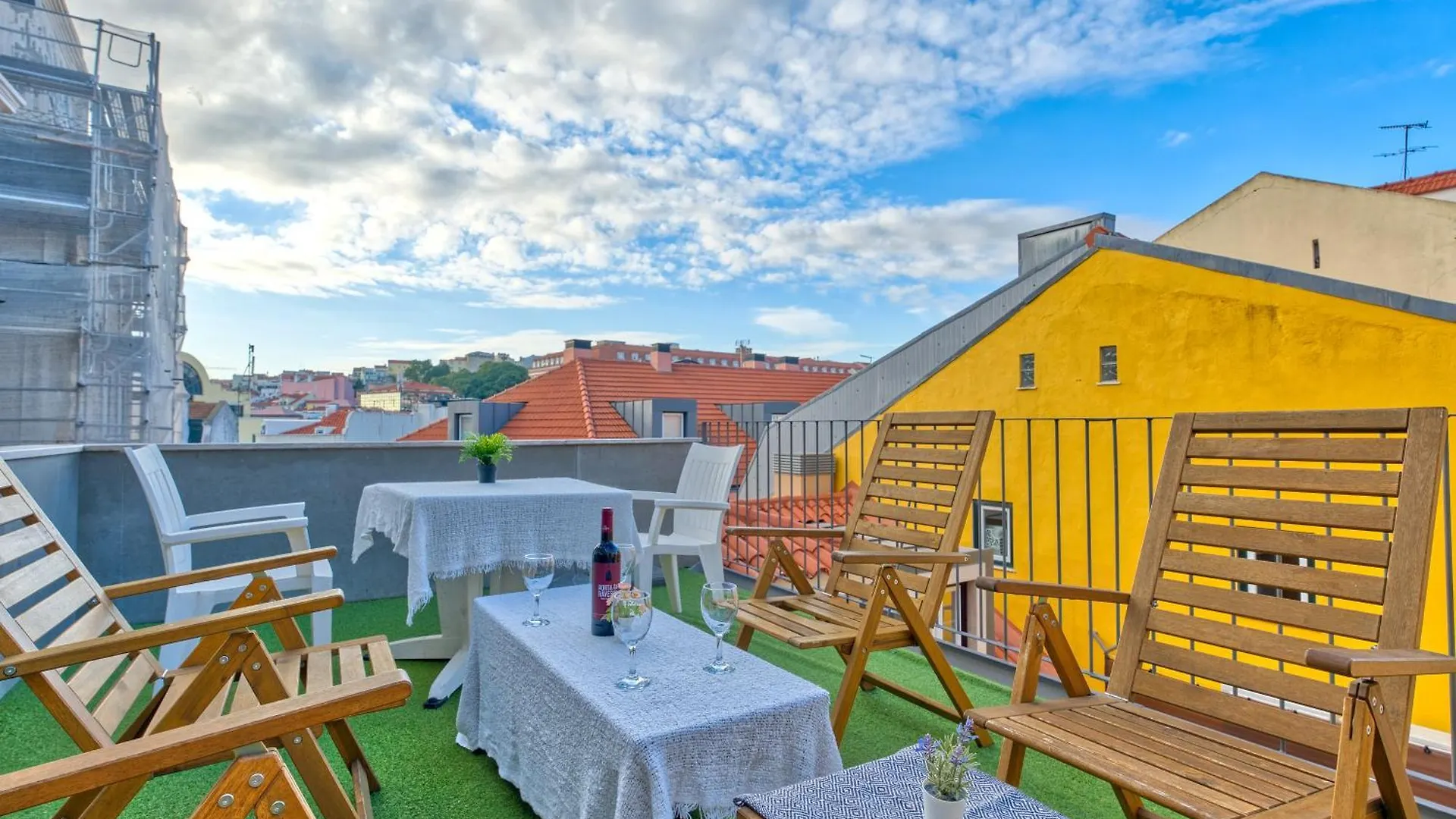 Loft In The Center Apartment Lisbon