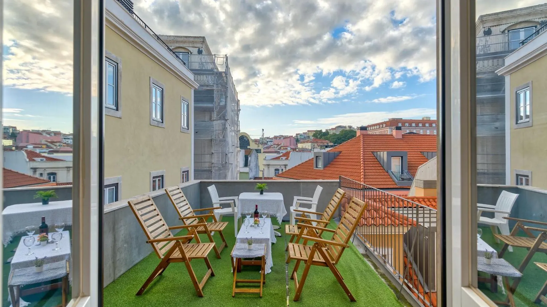 Loft In The Center Apartment Lisbon