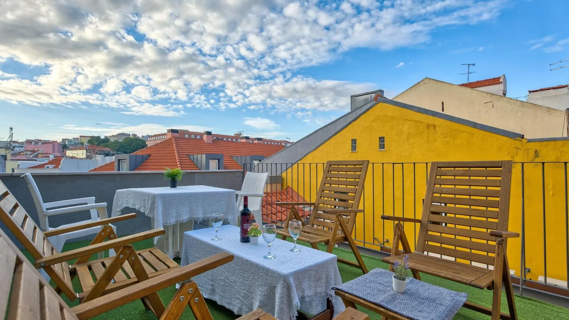 Loft In The Center Apartment Lisbon